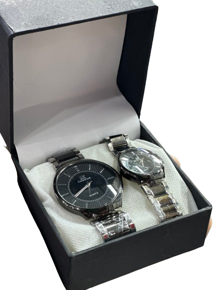New Stylish Two Tone Couple Watch