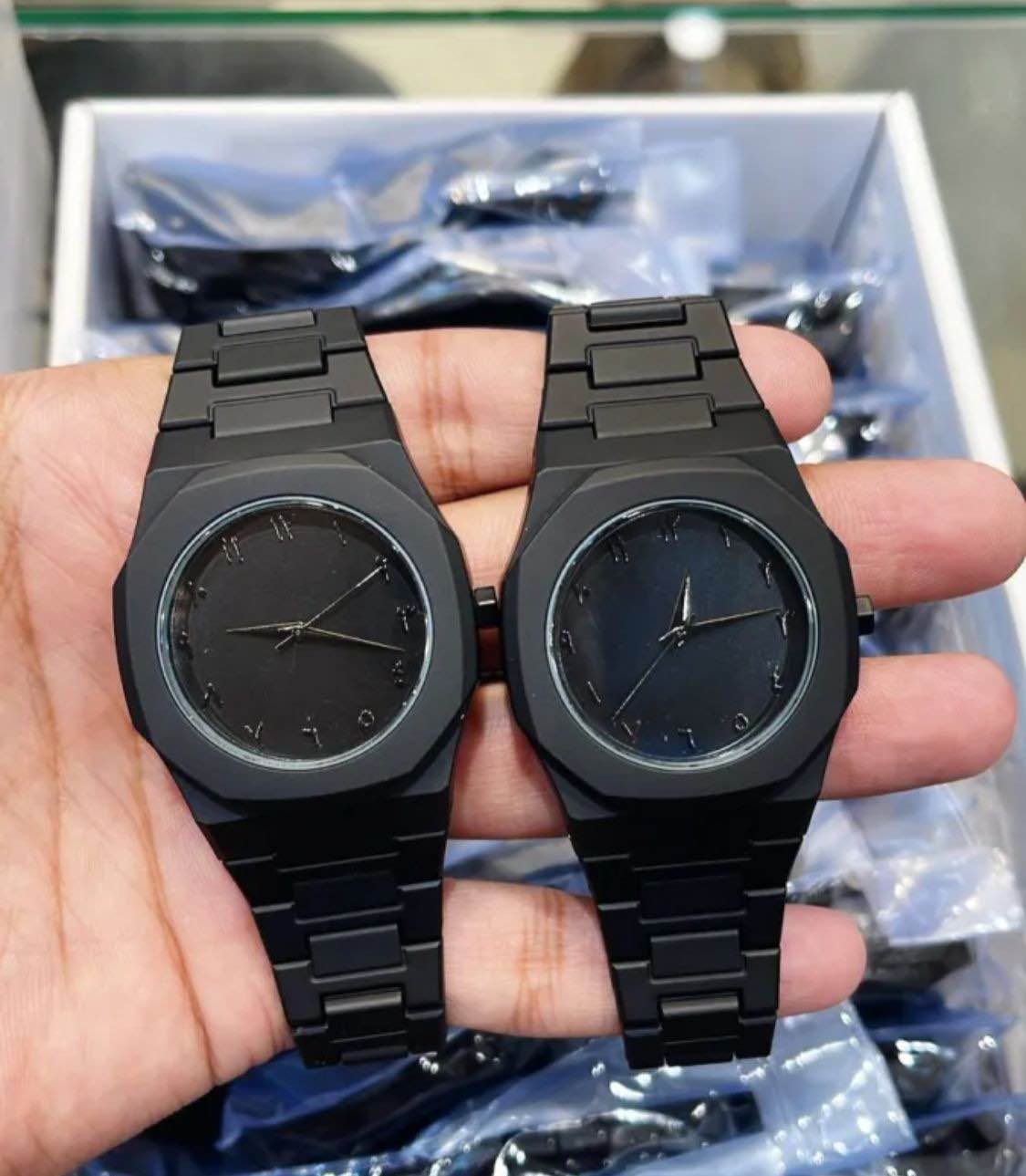 Black Aura watch